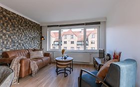 Huswell - Cosy Apartment With Vintage Interior